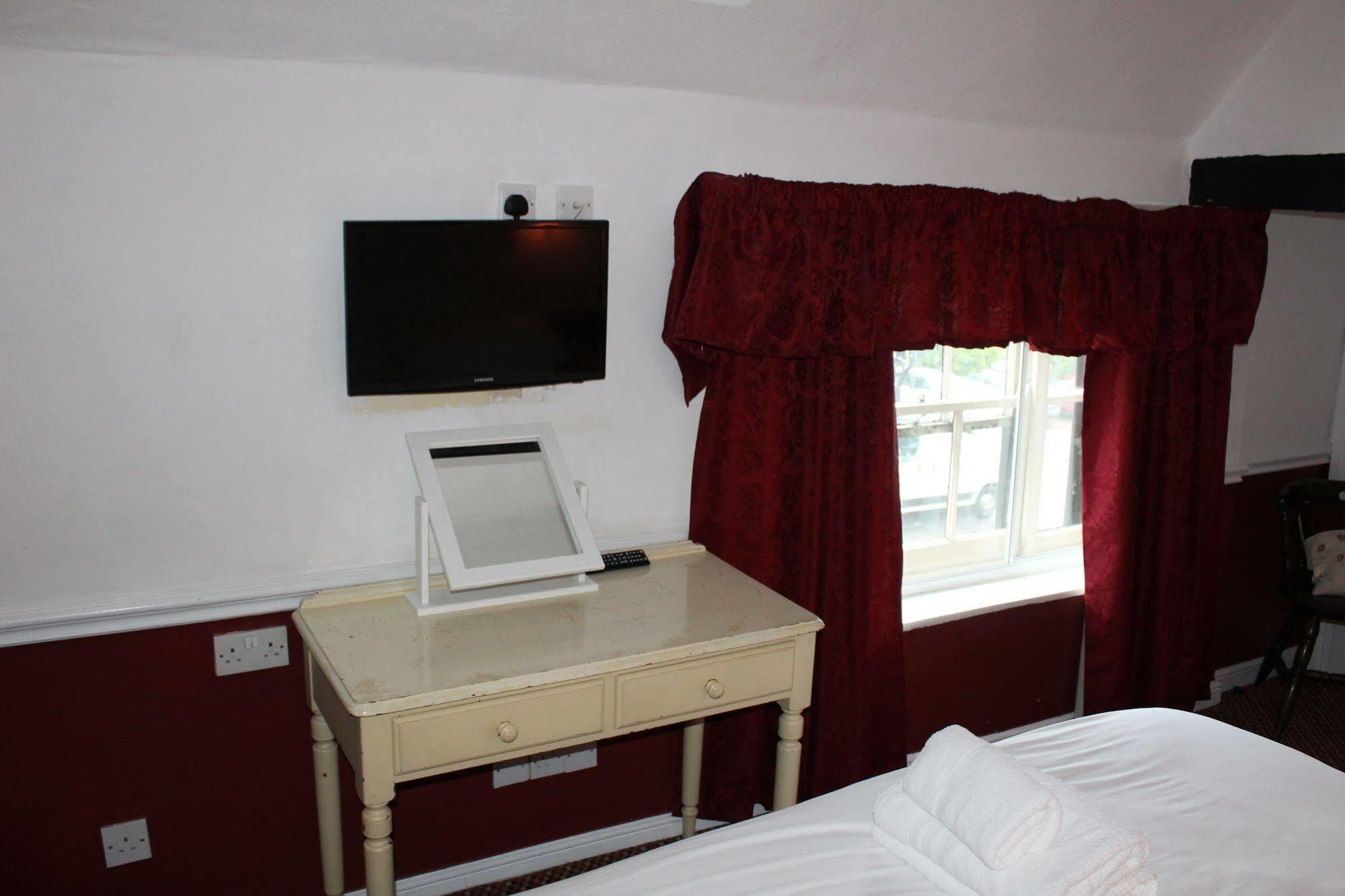 Whyte Harte Hotel Redhill  Dış mekan fotoğraf