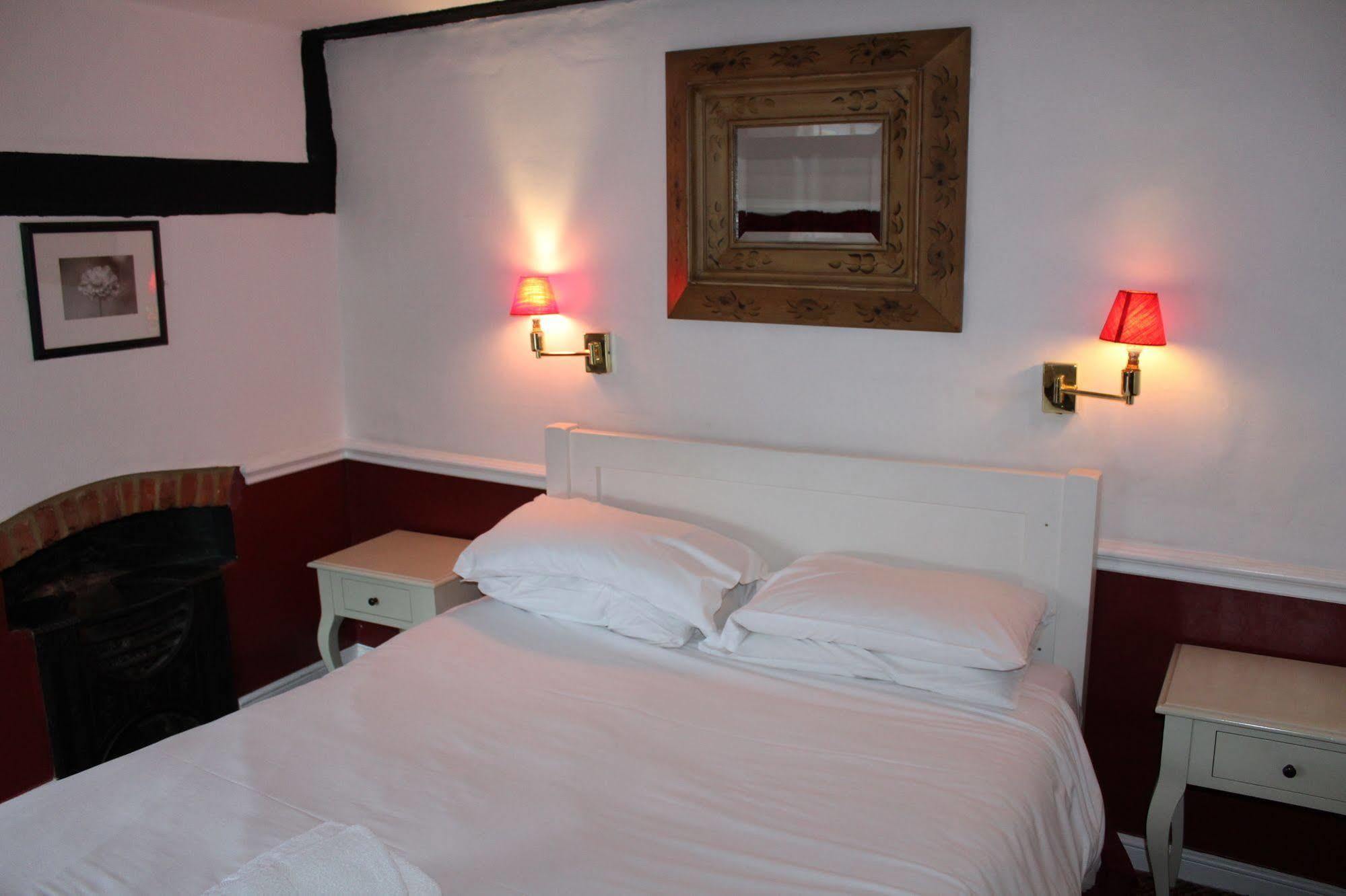 Whyte Harte Hotel Redhill  Dış mekan fotoğraf
