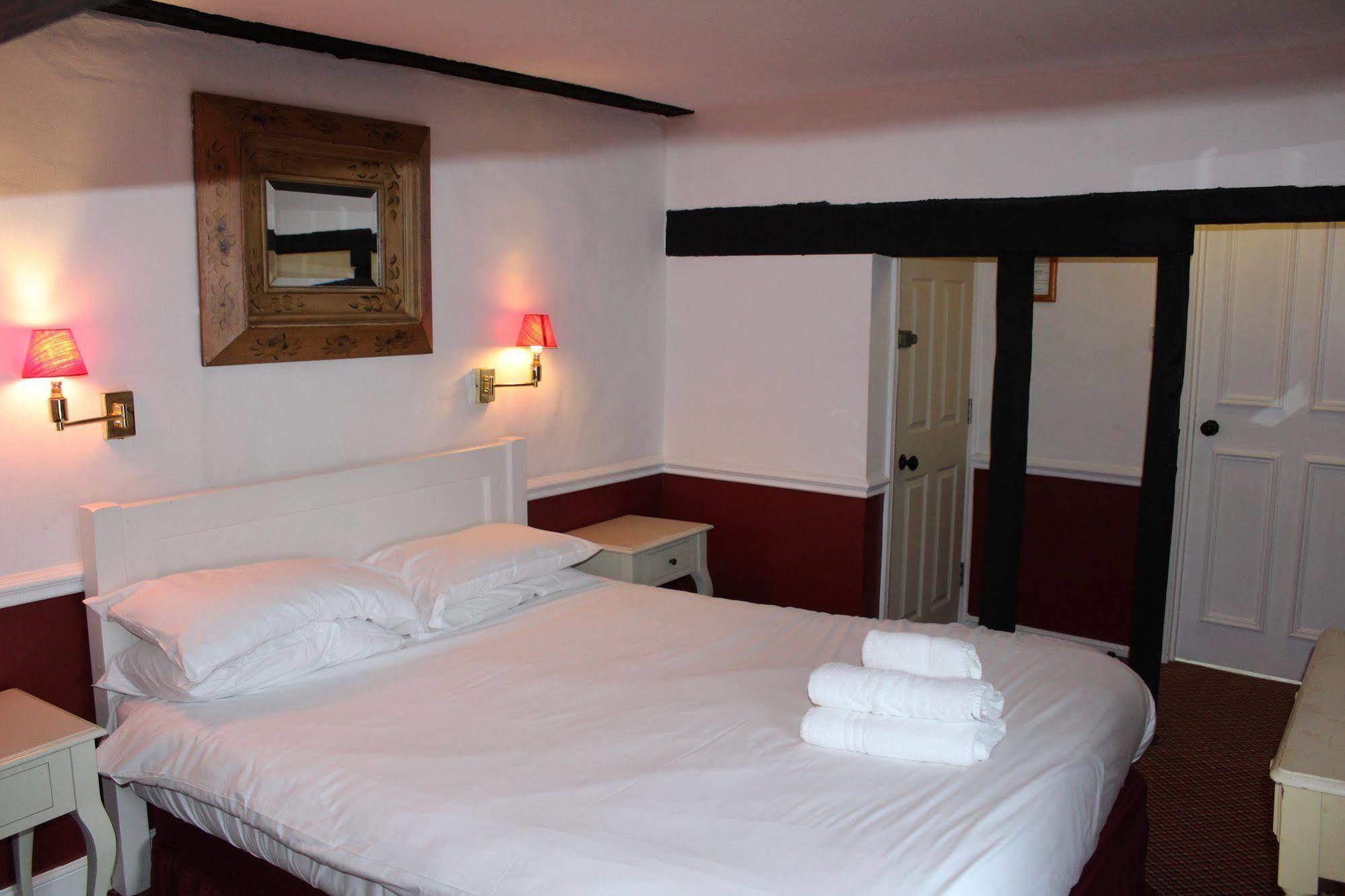 Whyte Harte Hotel Redhill  Dış mekan fotoğraf