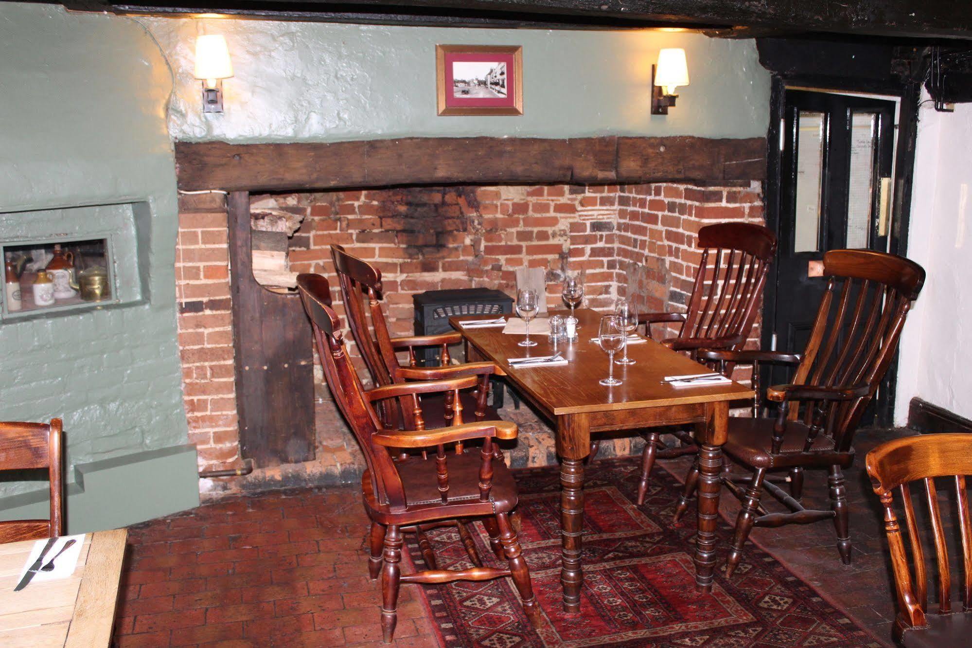 Whyte Harte Hotel Redhill  Dış mekan fotoğraf